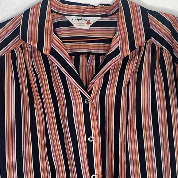 Vintage Lady Arrow Blouse - Picture 2 of 5